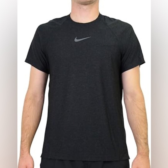 Nike Men's Charcoal Tee - Picture 1 of 4